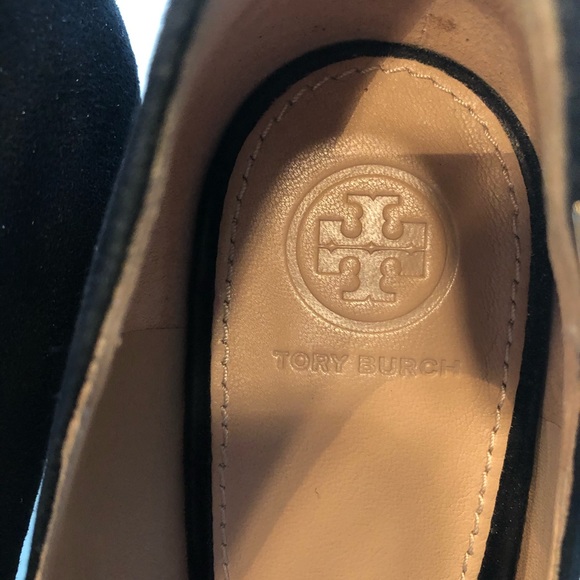 Tory Burch Suede pump 2 1/2” heel size 9 1/2 M - Picture 3 of 5